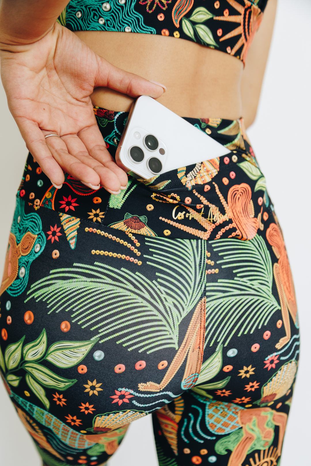 Seaside Serenade 7/8 High Waist Leggings with Pocket