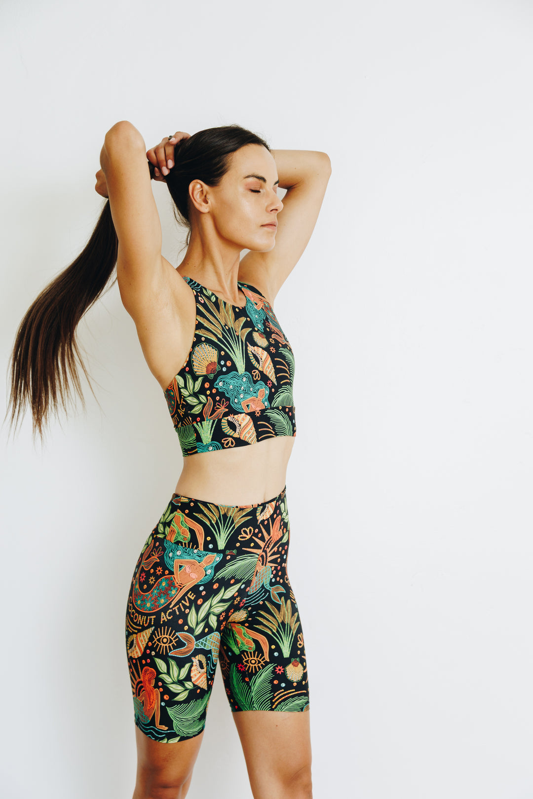 7" Seaside Serenade Midi Shorts