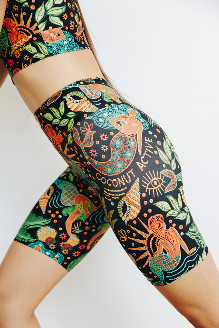 7" Seaside Serenade Midi Shorts