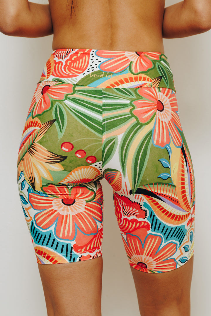 7" Island Bloom Parade Midi Shorts