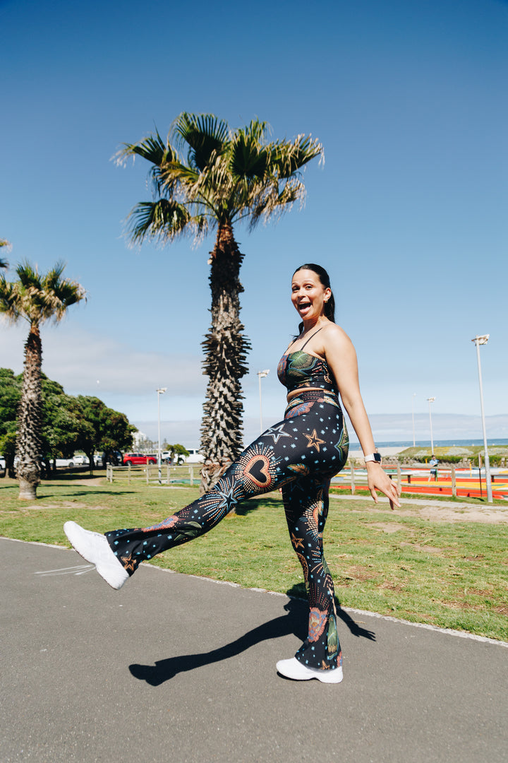 Leopards Dream Flare Leggings