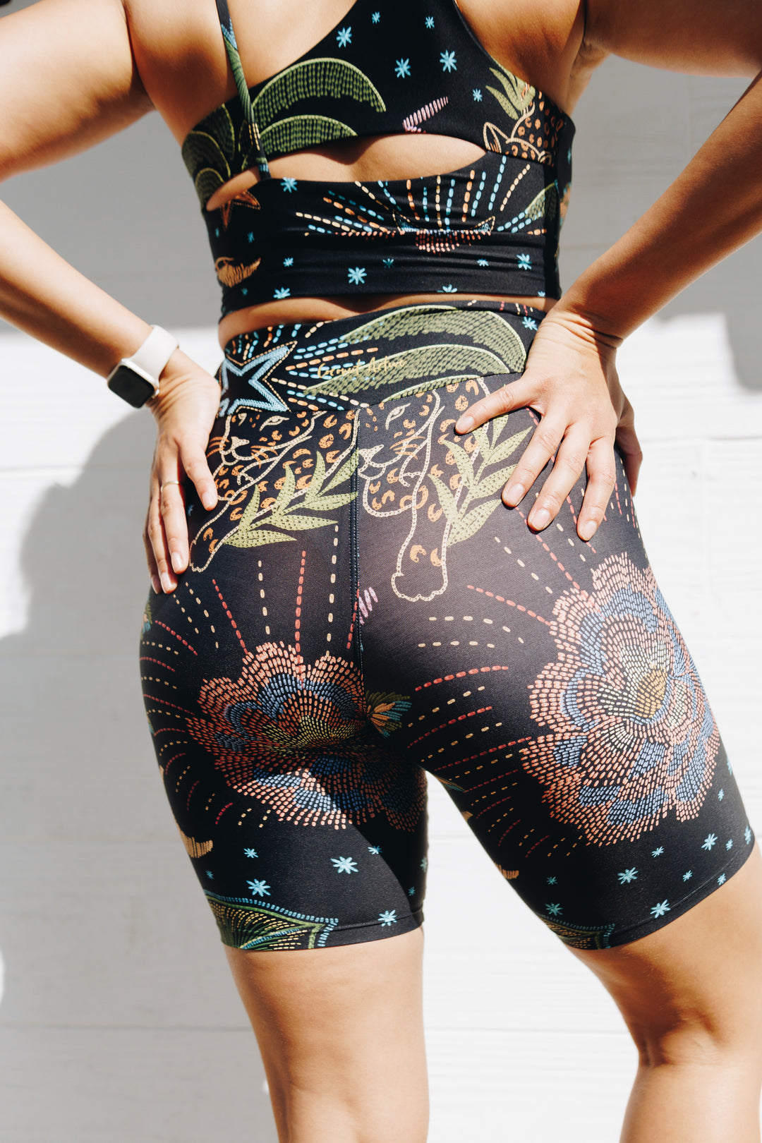 7" Leopards Dream Midi Shorts