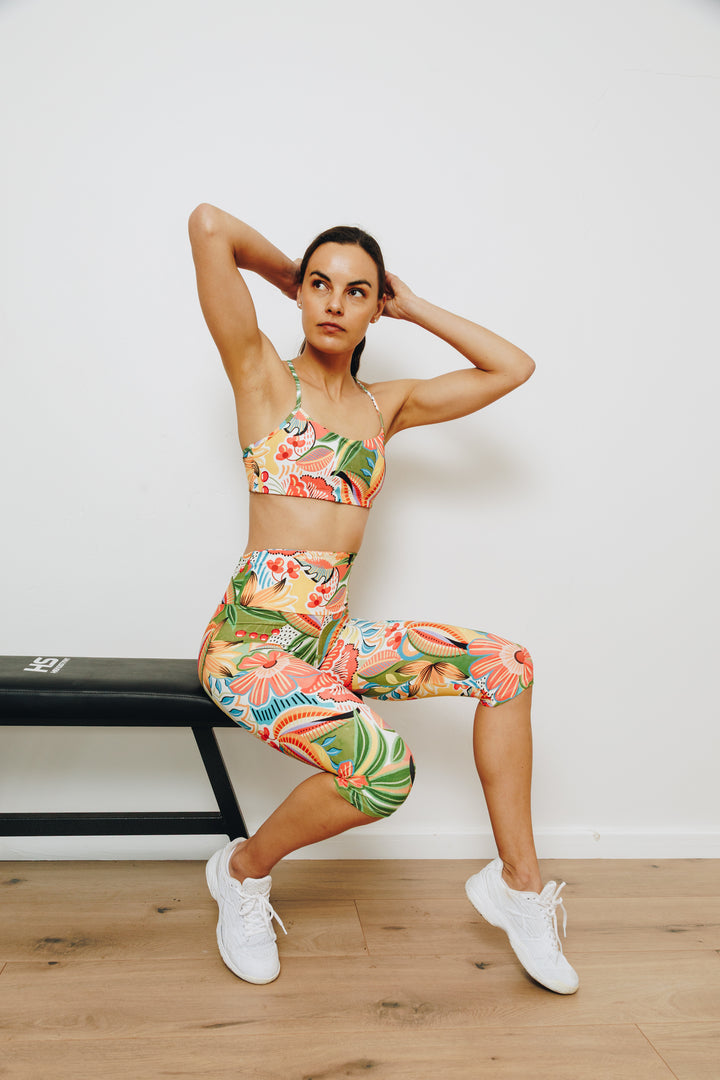 Island Bloom Parade 3/4 High-Waist Leggings with Pocket